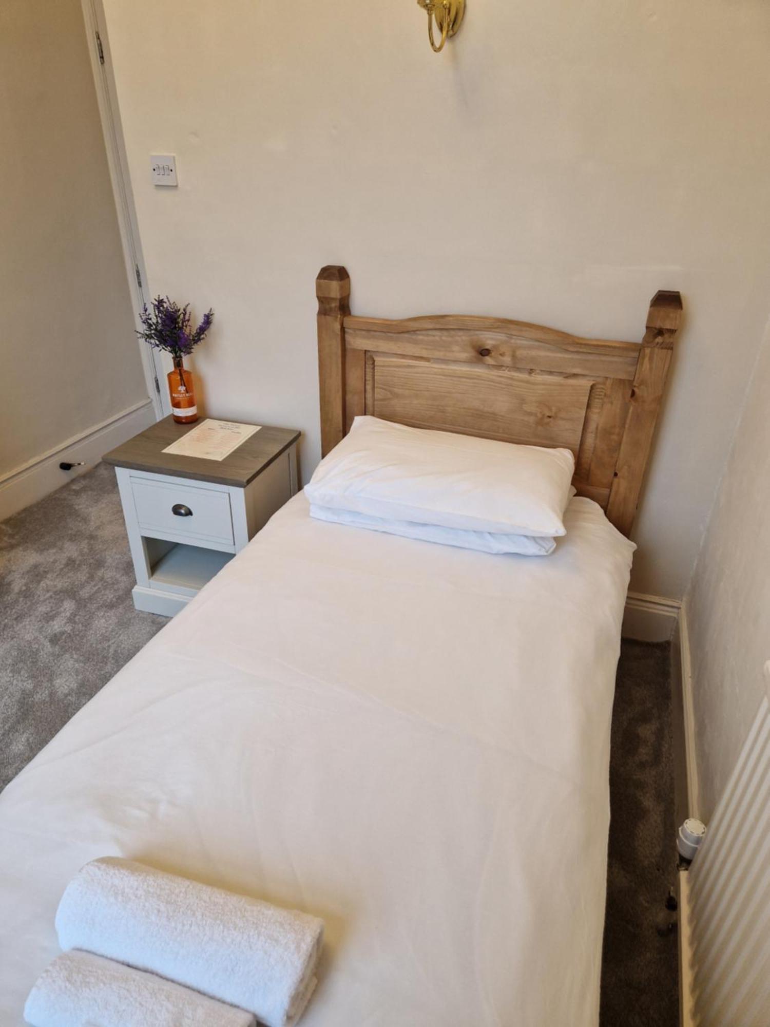 The Menai And Bar Bed and breakfast Bangor (Gwynedd)